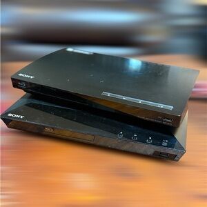Sony BluRay DVD Players (2)
